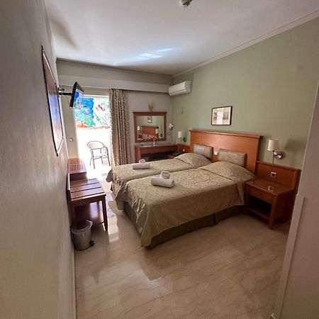 טולון Paradise Lost Hotel-Apartments מראה חיצוני תמונה