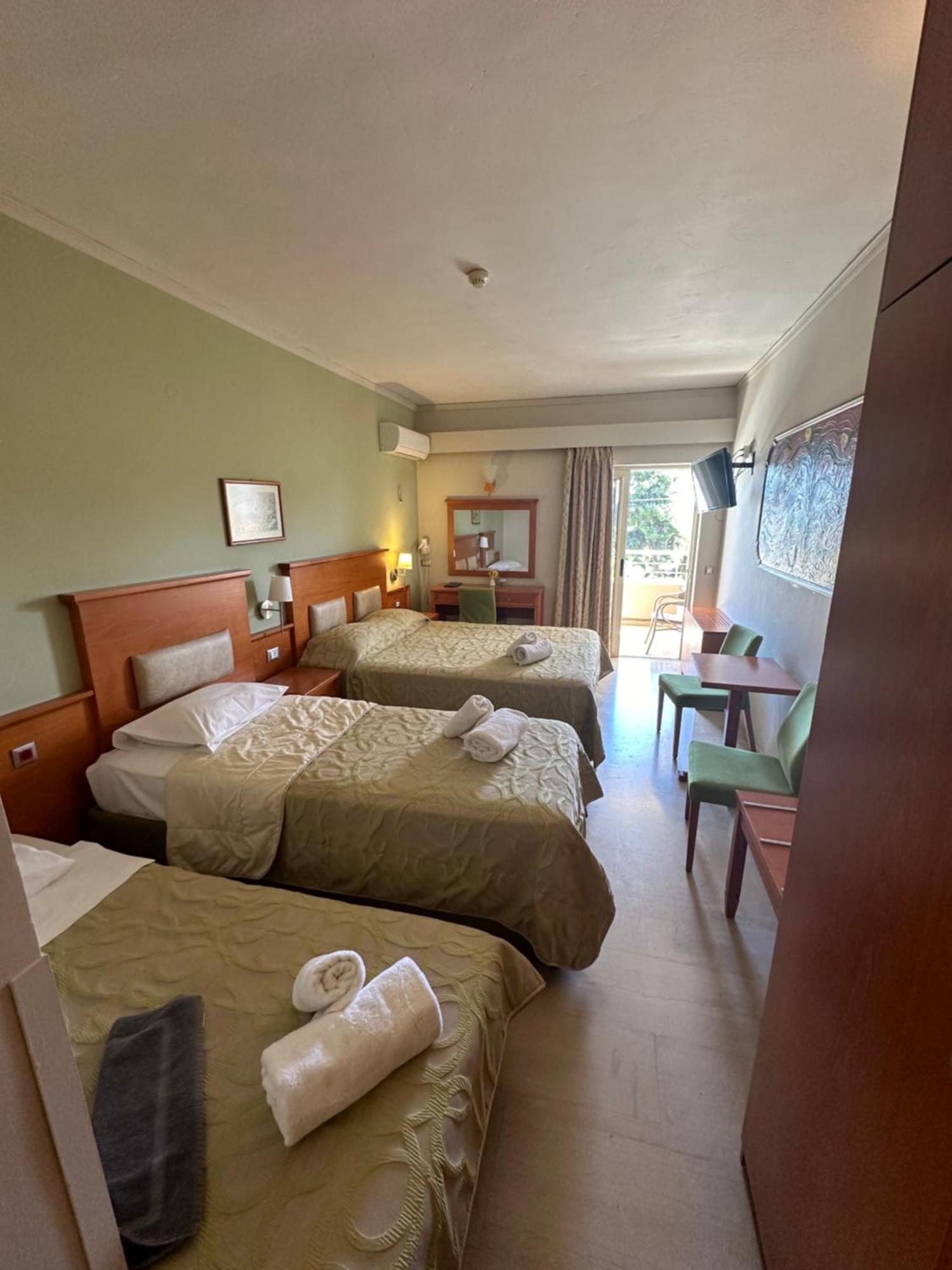 טולון Paradise Lost Hotel-Apartments מראה חיצוני תמונה