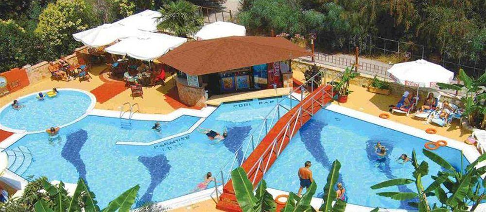 טולון Paradise Lost Hotel-Apartments מראה חיצוני תמונה