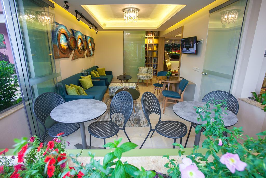 טולון Paradise Lost Hotel-Apartments מראה חיצוני תמונה