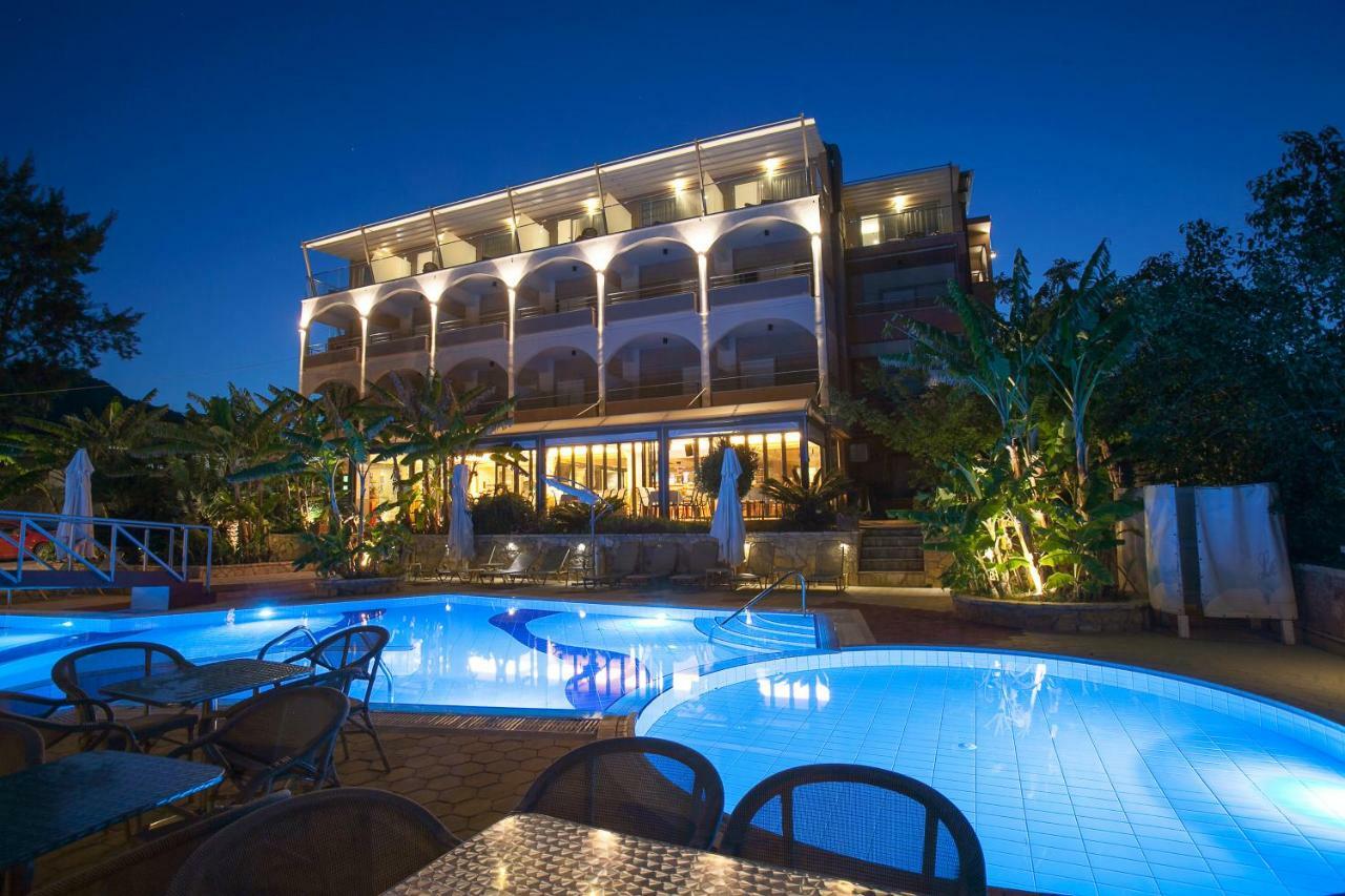 טולון Paradise Lost Hotel-Apartments מראה חיצוני תמונה